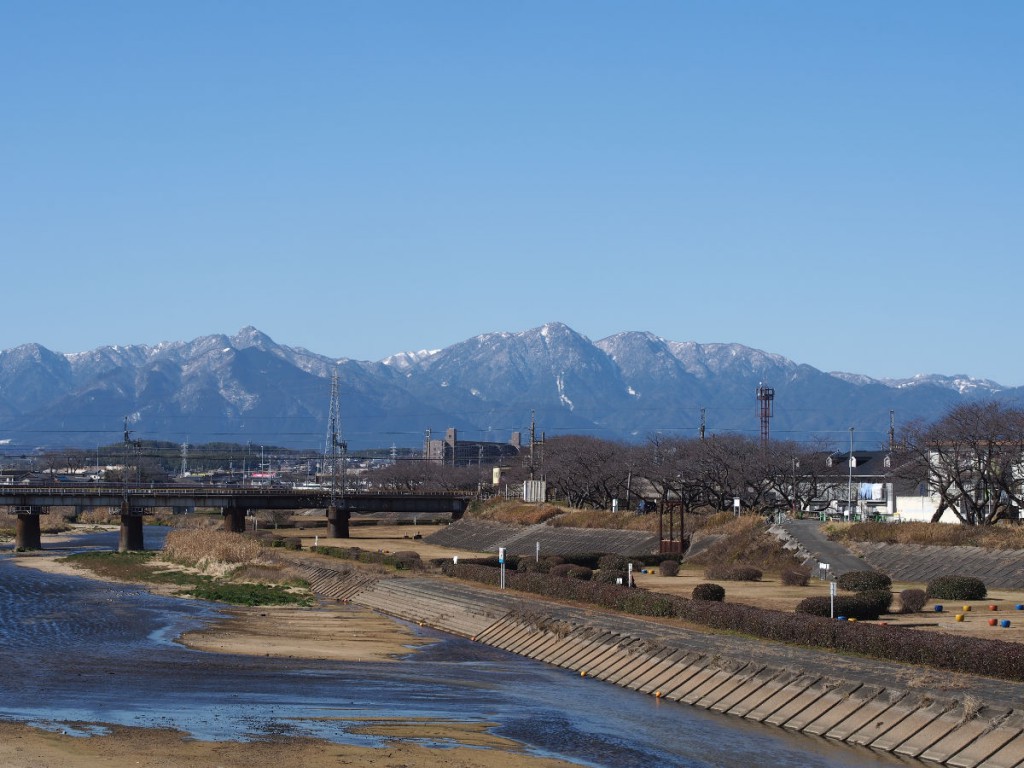 御在所岳と鎌ヶ岳 OLYMPUS PEN E-P5 M.ZUIKO 45mm F1.8